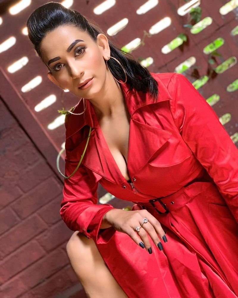sanjana singh photogallery