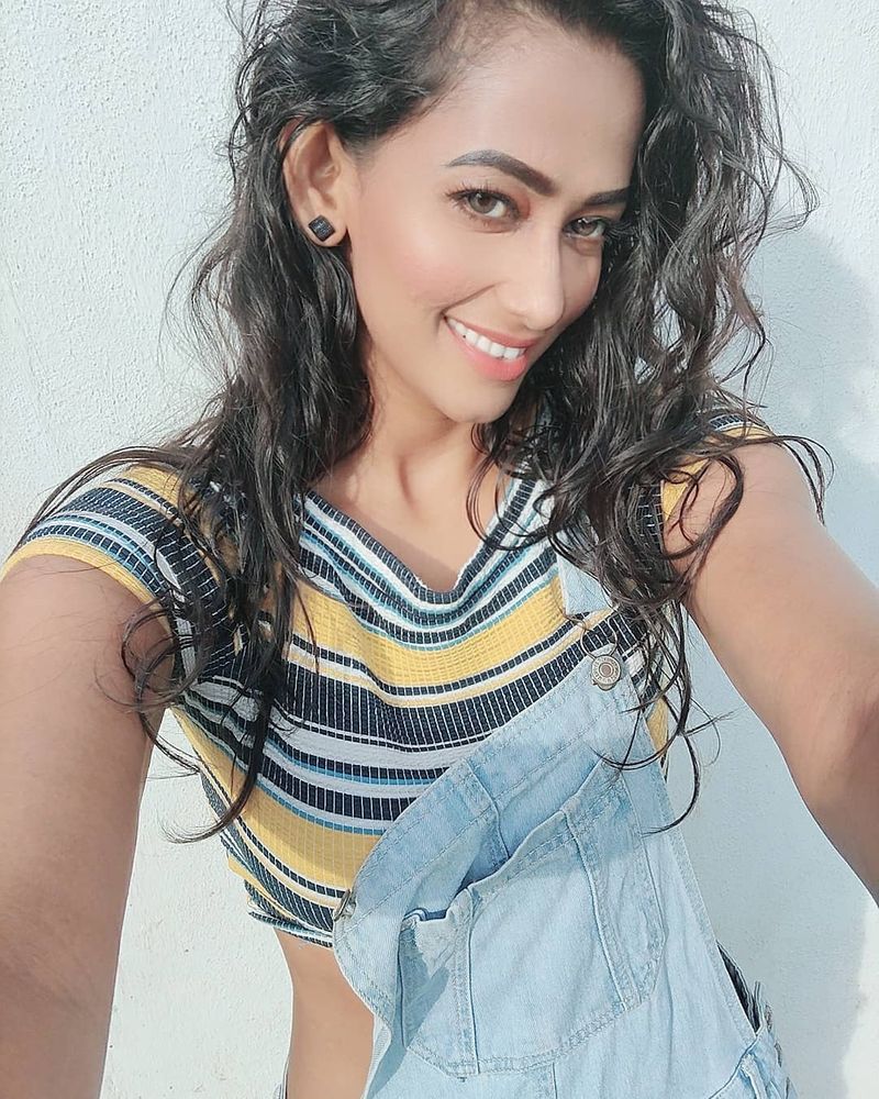 sanjana singh photogallery
