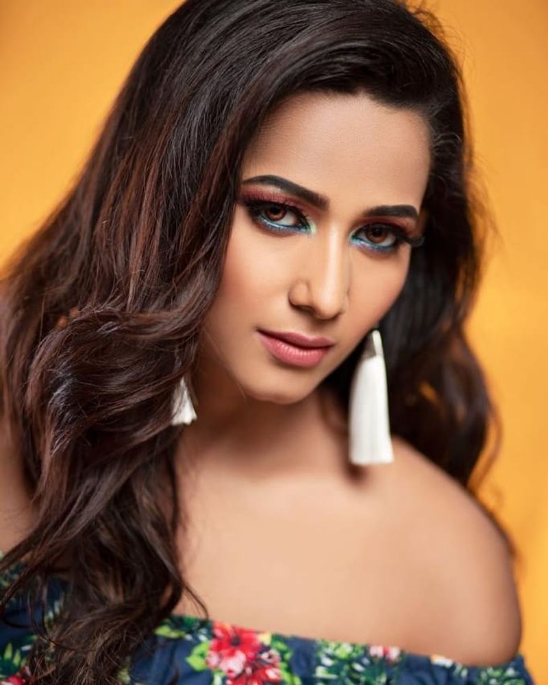 sanjana singh photogallery
