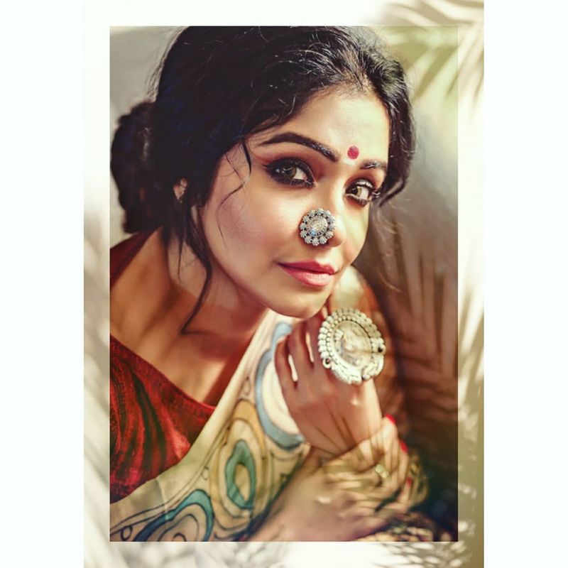sayantani guhathakurta photogallery
