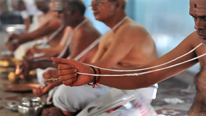 Brahmins change Janeu on Raksha Bandhan, know the importance, advantages and rules of wearing it KPI Brahmins change Janeu on Raksha Bandhan, know the importance, advantages and rules of wearing it KPI