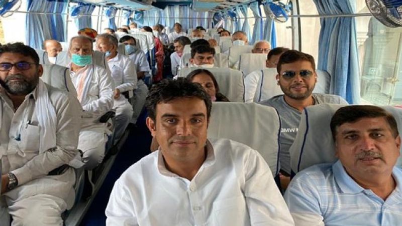 Rajasthan Political Crisis LIVE Ashok Gehlot MLAs shifted on jaisalmer kpr