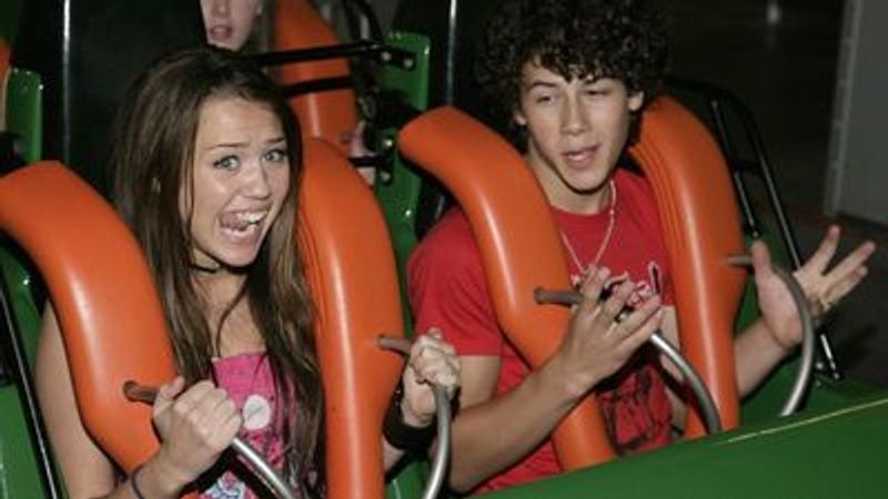 Priyanka Chopra husband Nick Jonas first kiss was outside pizza shop he kissed Miley Cyrus
