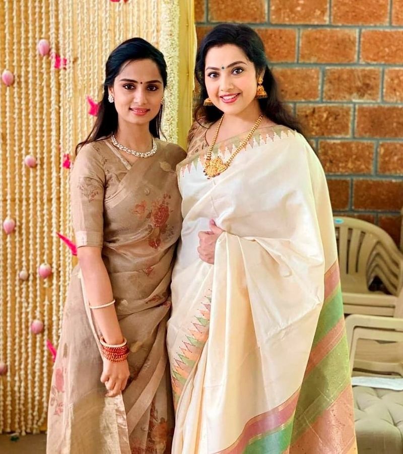 இயக்குனர் பாலாவின் மனையுடன் ஒரு புகைப்படம் 