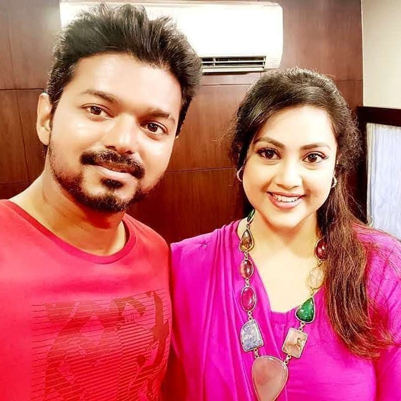 விஜய்க்கு பிடித்த ஹீரோயின் மீனா 