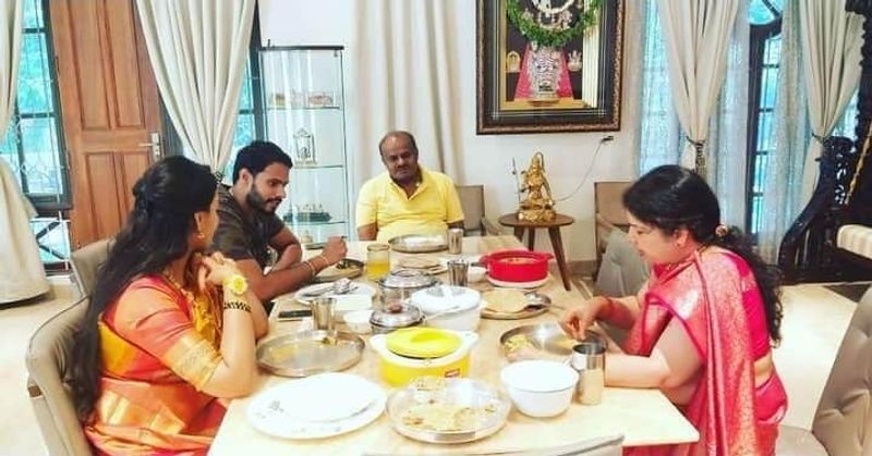 Kannada nikhil kumaraswamy revathi celebrates varamahalakshmi festival
