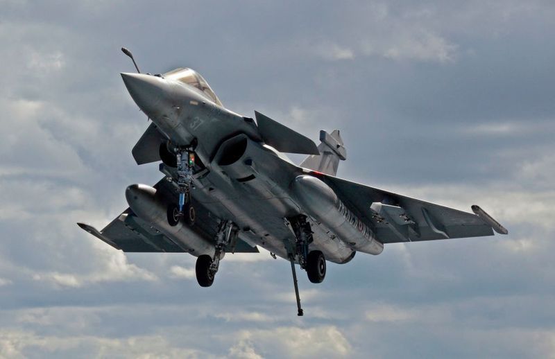 dassault yet to transfer tech to india as part of rafale deal says cag bsm
