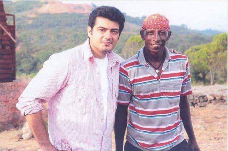 அப்போ இருந்த காலகட்டத்தில் மொட்டை அடித்து இருப்பார்கள் தான் வில்லன் ஐவரும் கட்டுமஸ்தாக உடம்பை வைத்து இரண்டுமே அவருக்கு கை கொடுத்து வில்லனாக ஆனார் 