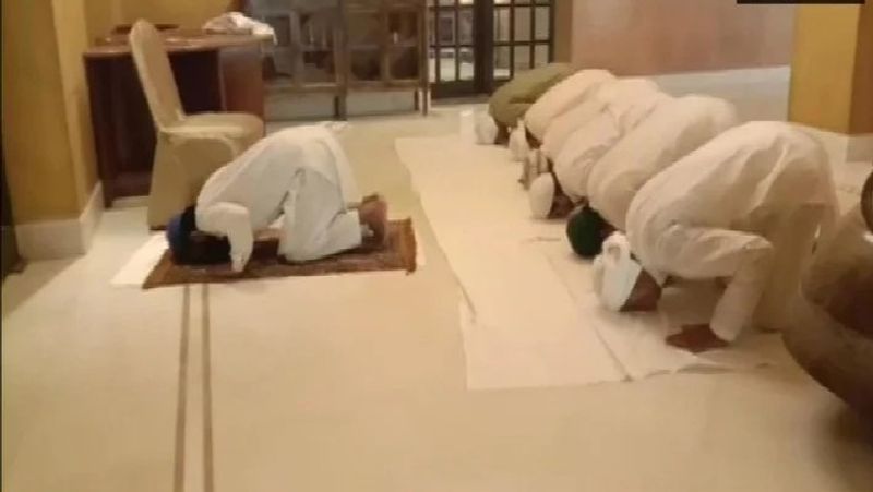 rajasthan political crisis live CM ashok gehlot mla eid prayers at hotel in jaisalmer KPR