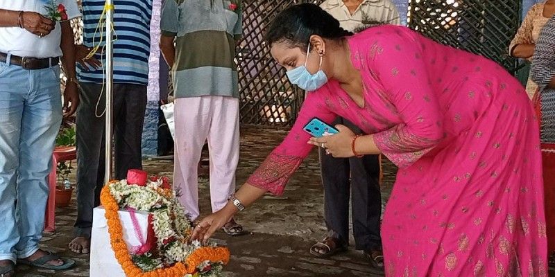 ২৯ জুলাই যেমন মোহন দিবস, তেমনি ১ অগাস্ট দিনটিকে ইস্টবেঙ্গল দিবস হিসেবে পালন করা হয়। প্রতিবছর এই দিনটাতে ক্লাব তাঁবুতে দিনভর চলে নানা ধরণের অনুষ্ঠান।
