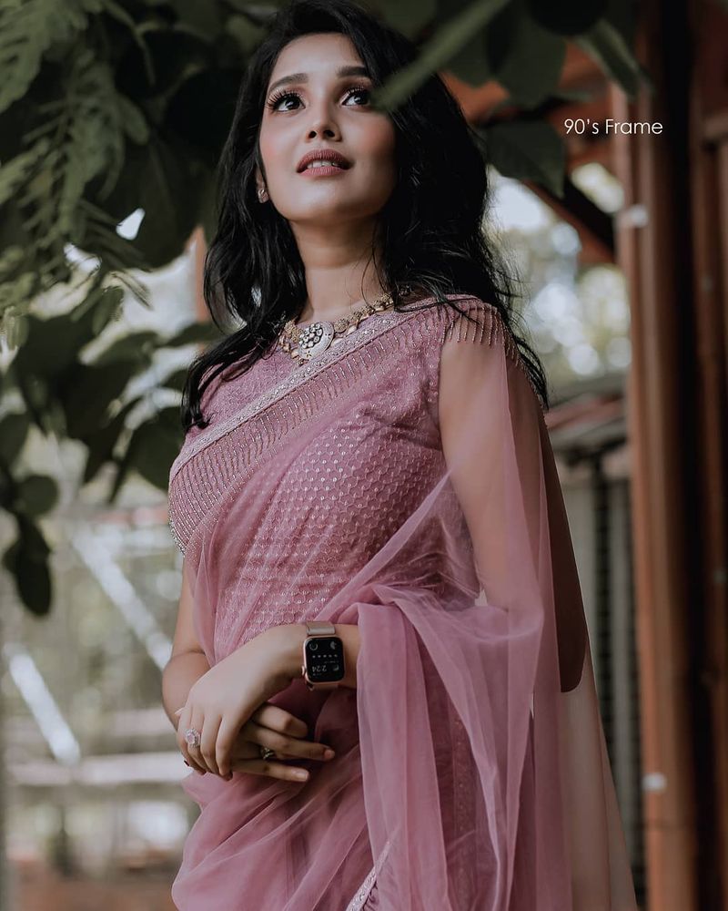 
என்னை அறிந்தால் படத்தில் அனிகாவிற்கு கிடைத்த வரவேற்பை தொடர்ந்து இரண்டாவது முறையாக விஸ்வாசம் படத்தில் நடித்தார்.