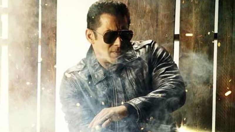 when salman khan wants to marry 11 year elder bollywood actress rekha here is the truth KPJ