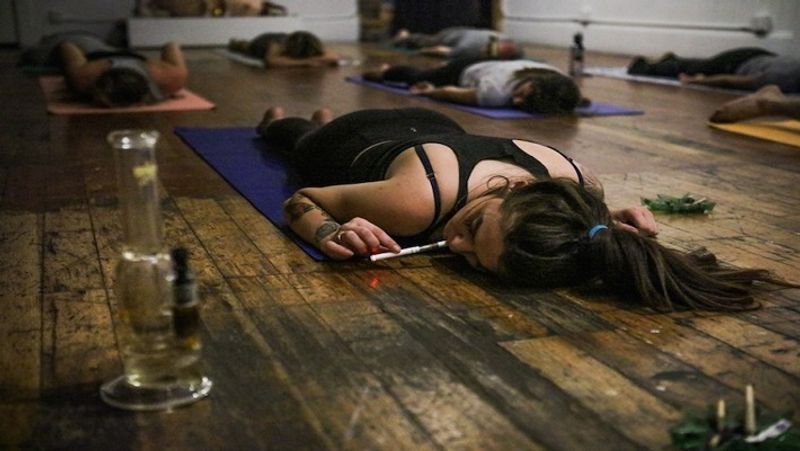 In San Francisco of USA, Yoga is done with smoking marijuana MJA