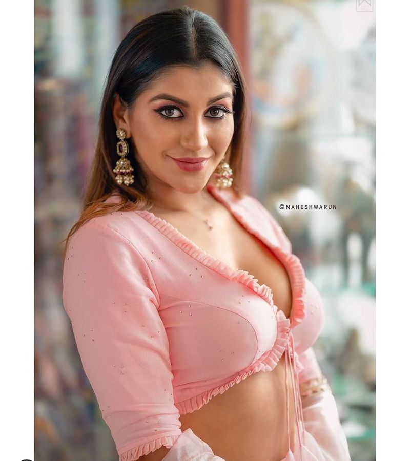 Yashika anand Hot Green Color Dress Photo Shoot Going viral