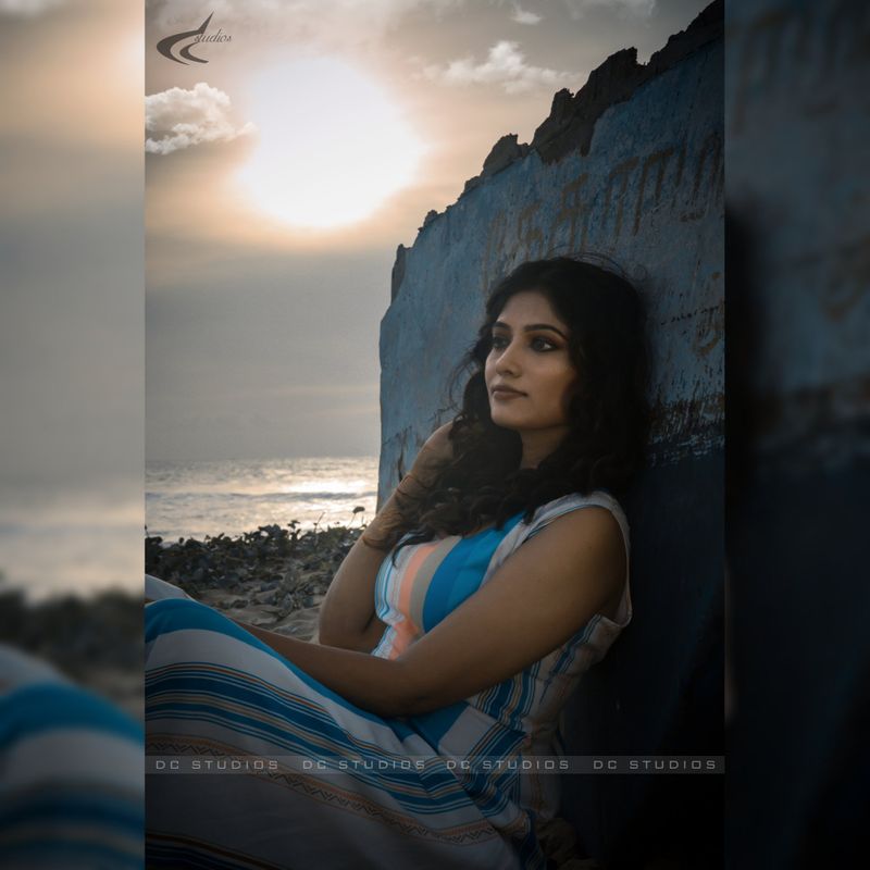 எனினும் ஒரு வெயிட் ஹீரோயினாக மாற வேண்டும் என, படு தீவிரமாக முயற்சி இது இதுபோல் அடிக்கடி போட்டோ ஷூட் நடத்தி, அதன் புகைப்படங்களை வெளியிட்டு வருகிறார்.