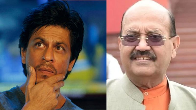 शाहरुख खान ने एक अवॉर्ड फंक्शन के दौरान कहा था कि उन्हें अमर सिंह की नजरें अच्छी नहीं लगती है। कुछ दिनों बाद शाहरुख के मुंबई स्थित घर के बाहर भीड़ इकट्ठा हो गई और भीड़ अमर सिंह से माफी मांगने की डिमांड करने लगी थी। शाहरुख ने आरोप लगाया कि सिंह ने उनके बच्चों को डराने की कोशिश की।