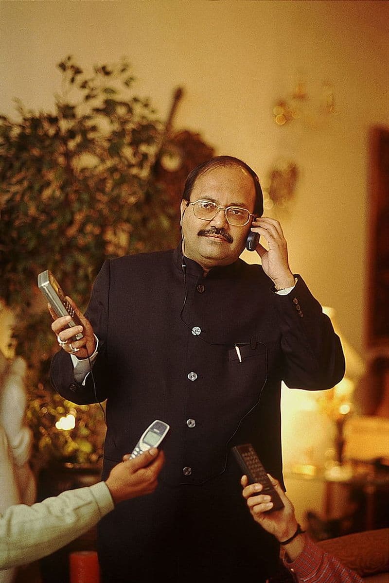 amar singh, the man who shocked left, life full of glamour and controversies