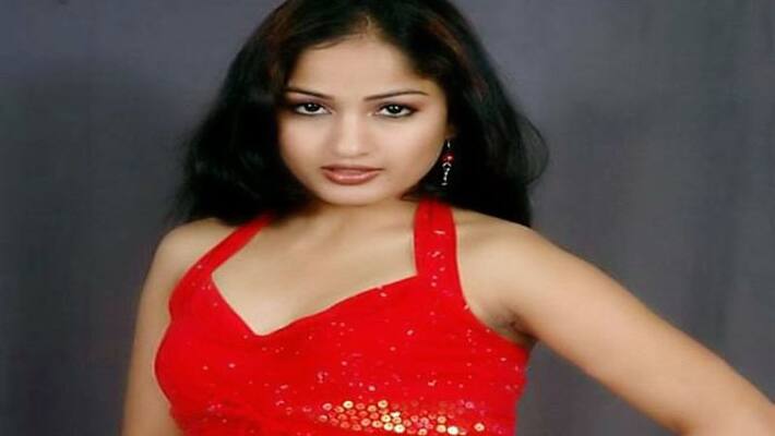 maheshbabu heroine madhavilatha fired at her rivals maheshbabu heroine madhavilatha fired at her rivals