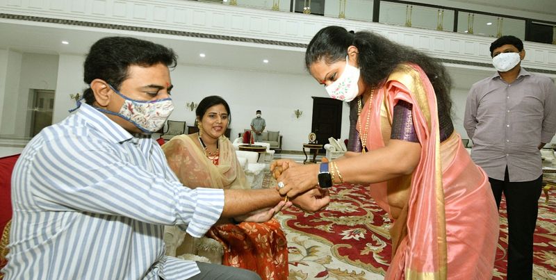 Raksha Bandhan... Kavitha Ties Rakhi to KTR