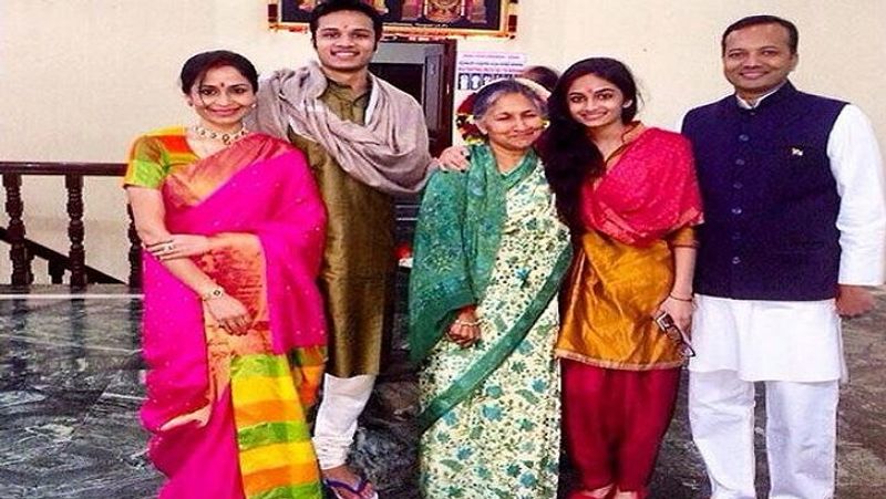 Rakshabandhan special photographs of Indian billionaire families MJA