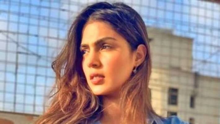 Mumbai Police Commissiner says don't know whereabouts of Rhea Chakraborthy Mumbai Police Commissiner says don't know whereabouts of Rhea Chakraborthy
