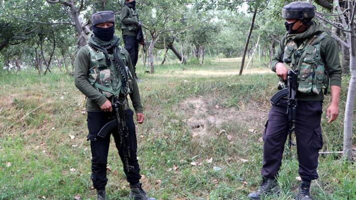 Militants kidnap army personnel in Kulgam of Kashmir kpn Militants kidnap army personnel in Kulgam of Kashmir kpn
