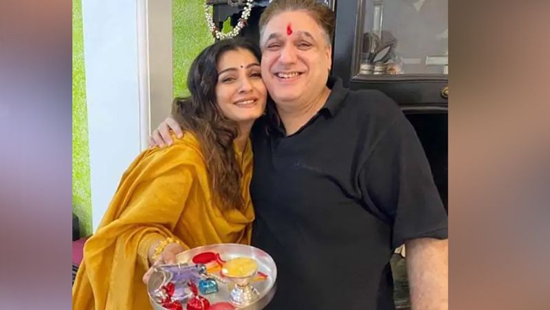 Sunny Leone daughter Nisha celebrate Rakhi with brothers salman khan Raksha Bandhan celebration at farmhouse KPJ