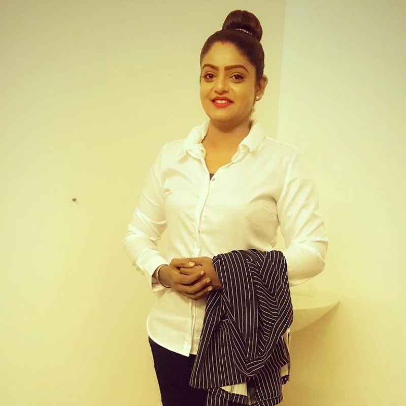 Karthika Deepam Fame Vantalakka Premi Viswanath Photos Viral