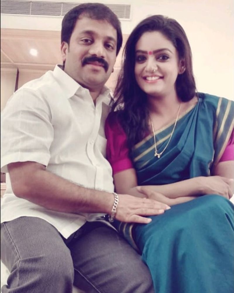 Karthika Deepam Fame Vantalakka Premi Viswanath Photos Viral