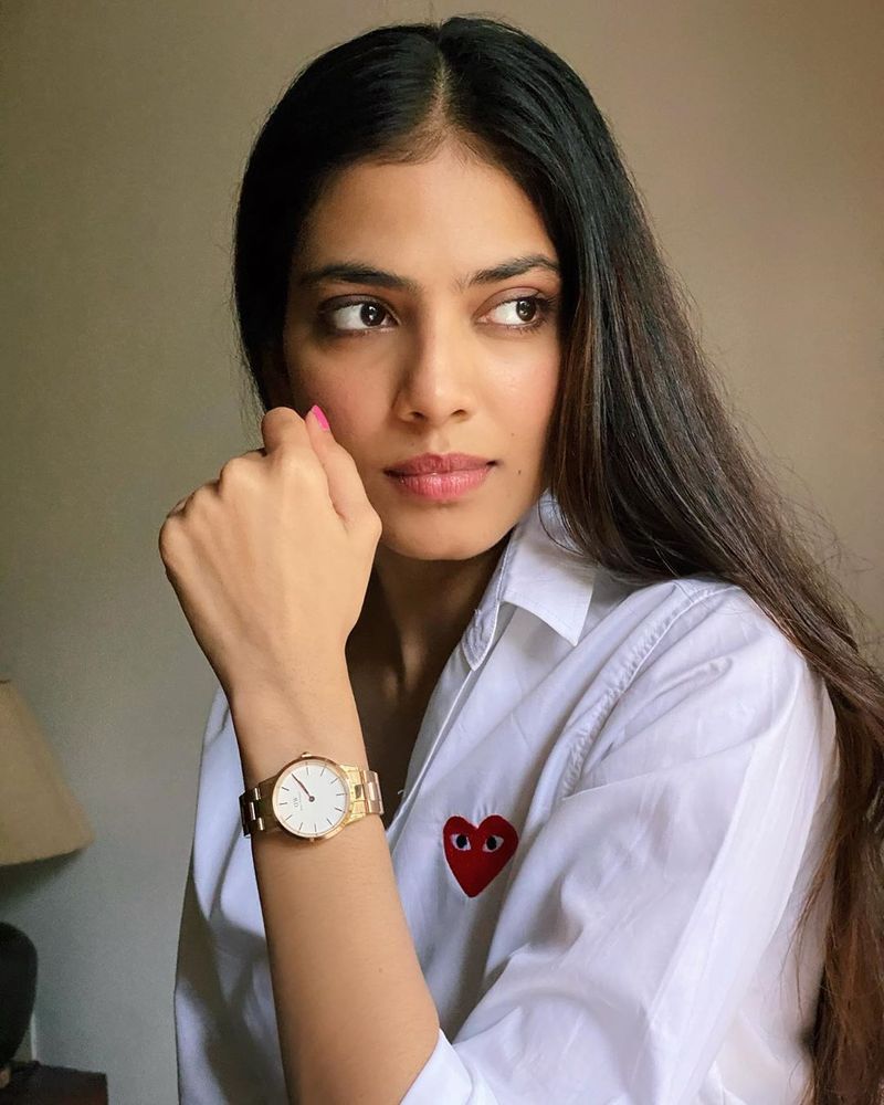 Bigg boss Losliya Committed to 3rd tamil movie for new hero