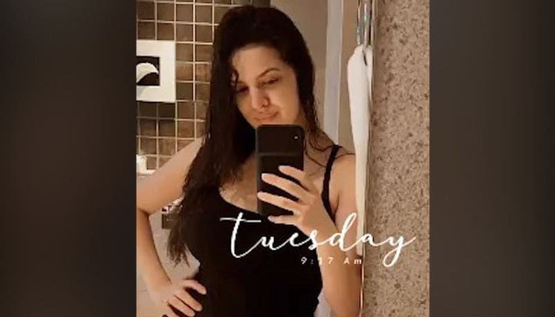 Hardik Pandyas wife Natasa Stankovic shares mirror selfie of stunning figure post delivery