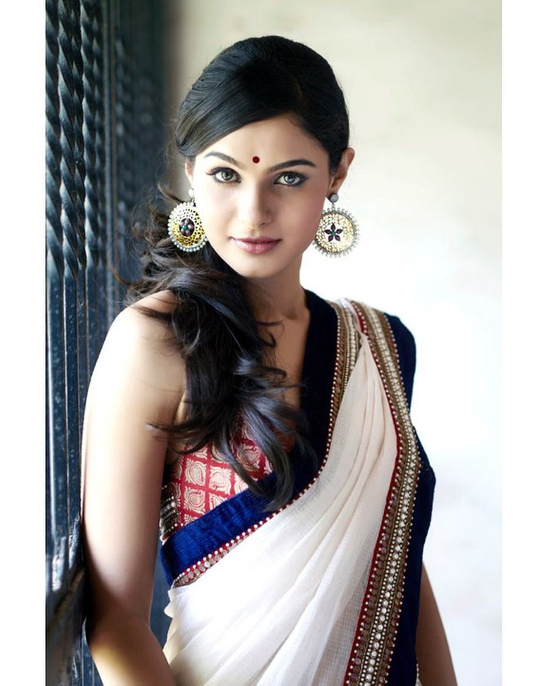 andrea jeremiah photogallery