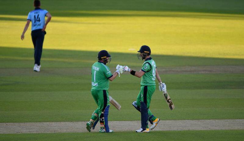New record of highest target chased in odi by Ireland