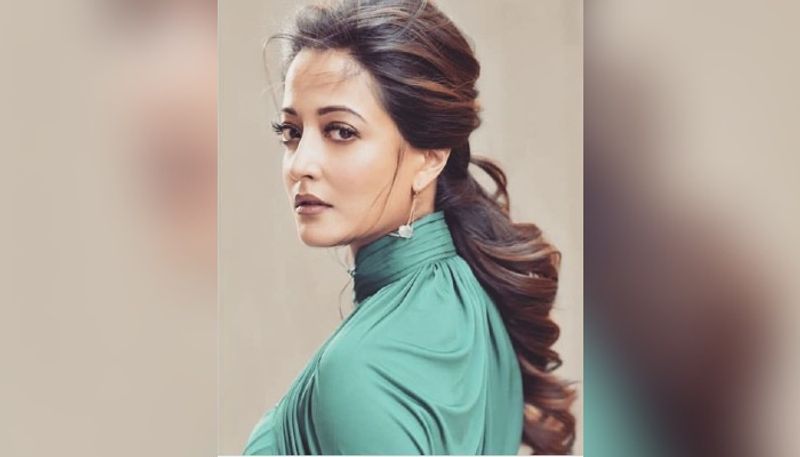 <p>সুচিত্রার সেনের ৯০ তম জন্মবার্ষিকীতে রাইমা লিখেছেন, শুভ জন্মদিন আম্মা। তুমি সবসময় আমাদের মনের কাছাকাছি থাকবে।</p>