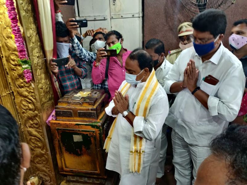 Telangana Govt Focus On Development of Basara Saraswati temple