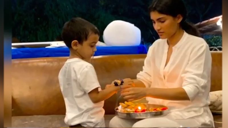 Salman Khan first clean shave then celebrate Rakshabandhan with sisters Arpita Alvira at panvel farmhouse photos viral KPJ