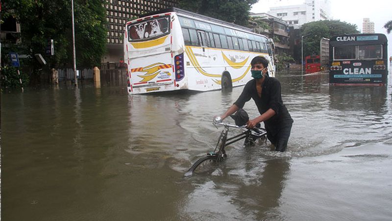 Mumbai Flooded After Heavy Overnight Rain Trains Suspended BSS