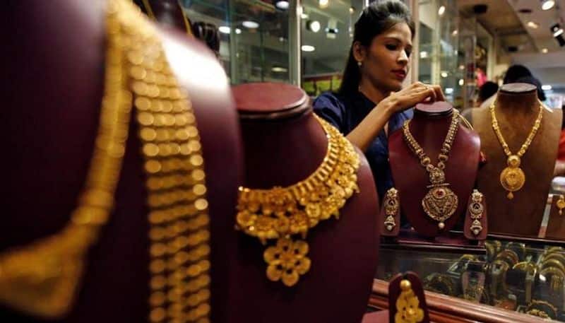 gold rate again slashes: check chennai price