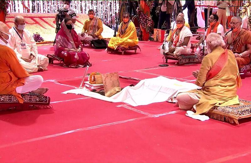pm narendra modi is the first prime minister to visit ram janmabhoomi kpt