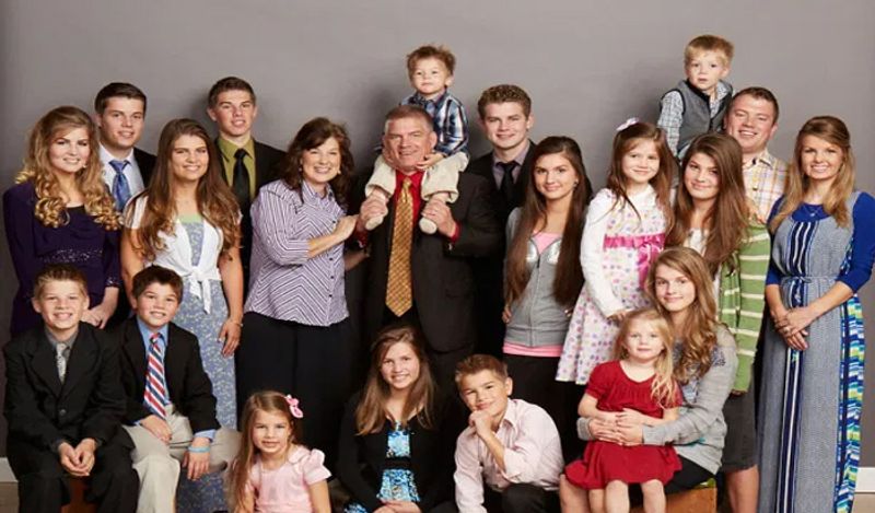 mum with 19 children 14 garndkids shares her busy lifestyle kph