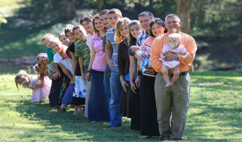 mum with 19 children 14 garndkids shares her busy lifestyle kph