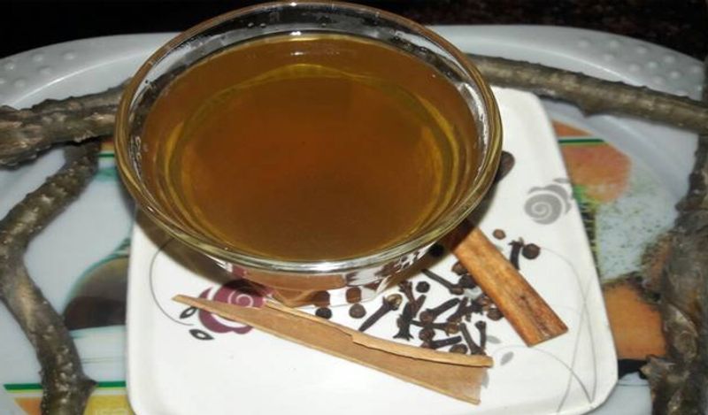 Tulsi haldi kadha to boost immunity in monsoon