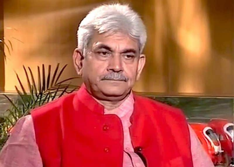 Srinagar Manoj Sinha hoists national flag, remembers Vajpayee's 'jamhooriyat, insaniyat and Kashmiriyat'