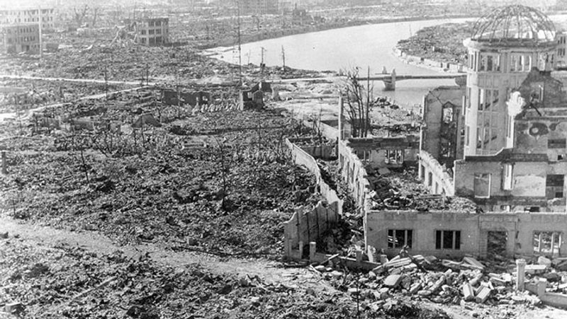 Shocking photos of the Second World War 1945, when the US attacked atomic bombs on the Japanese cities of Hiroshima and Nagasaki kpa