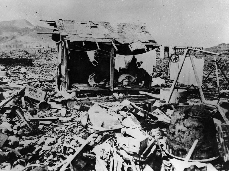 atomic bomb attack on Hiroshima and Nagasaki by america photos KPP