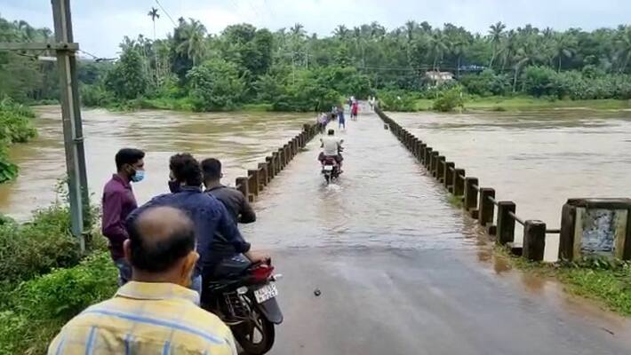 Kosasthalai river flood - district collector warn to public Kosasthalai river flood - district collector warn to public