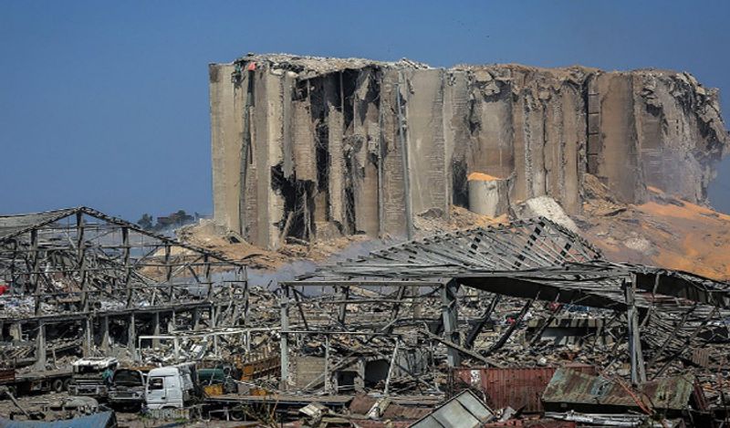satellite images came out 24 hours after the Beirut blast city destroyed like this from the sky kph