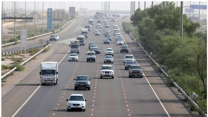 Radars to catch tailgaters Dh400 fine 4 black points to be issued in UAE Radars to catch tailgaters Dh400 fine 4 black points to be issued in UAE