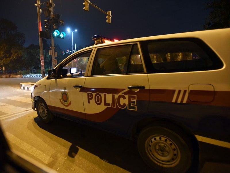 12 year old girl attacked with scissors in Delhi kpn