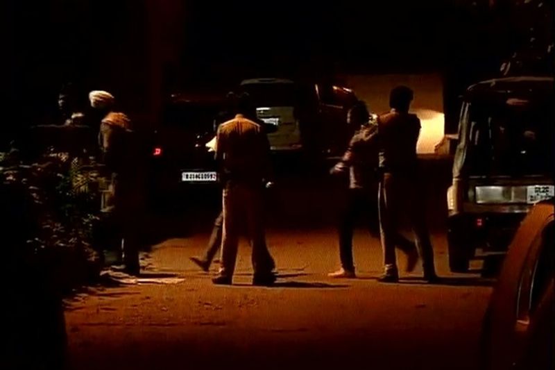 12 year old girl attacked with scissors in Delhi kpn